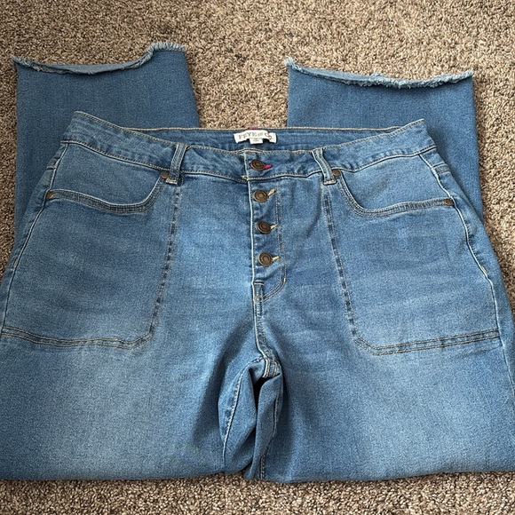 Frye and Co. Button fly Jeans - Picture 4 of 5